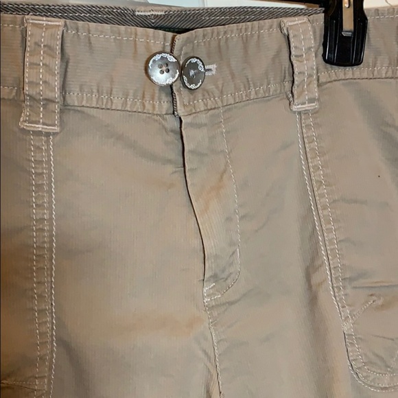 Women’s Eddie Bauer tan/Khaki Capri size 14 - Picture 3 of 7